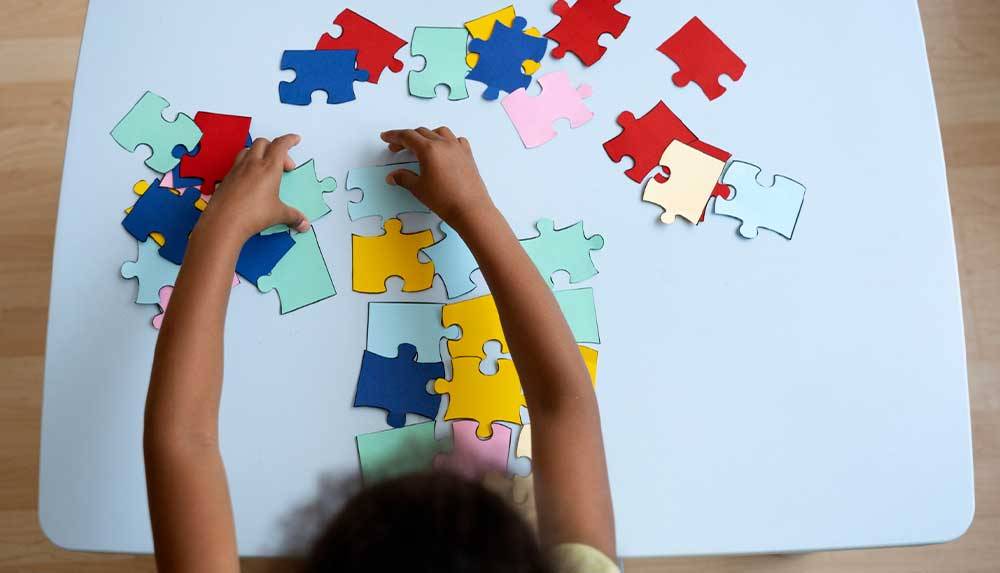 Autismo y alimentación: una guía clara para la familia